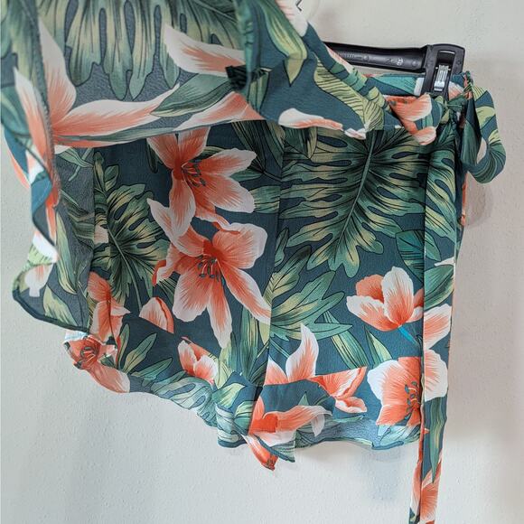 Lulus Coast of Carolina Green Tropical Print Wrap Front Ruffled Skort Size XS - Picture 3 of 9